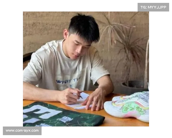 林葳特训迎蜕变!跳投高度骤降 20cm 强化持球进攻,夏季联赛成留美关键战 林葳特训迎蜕变!跳投高度骤降 20cm 强化持球进攻,夏季联赛成留美关键战